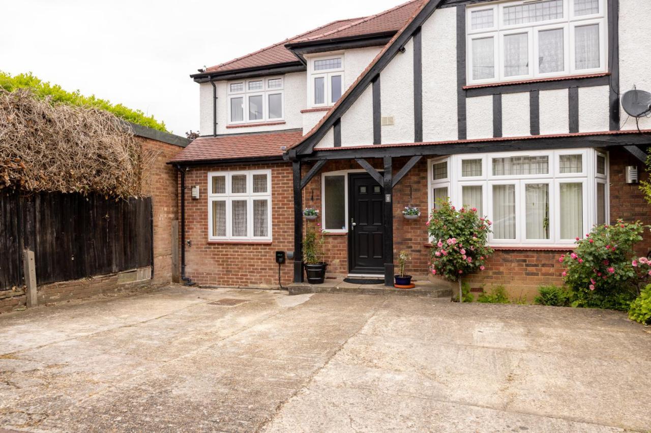London Vegetarian Smoke & Pet Free En-Suite With Ev Parking Edgware Exterior photo